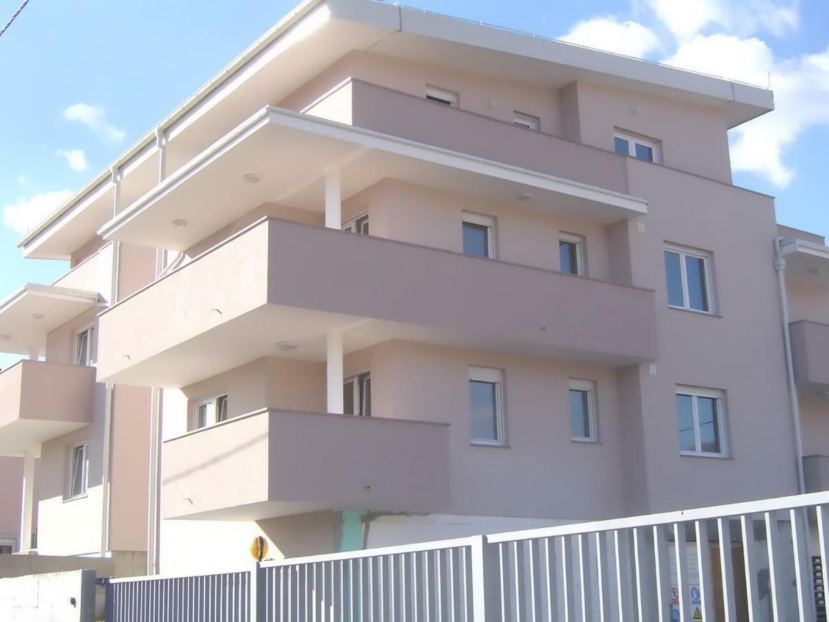 Apartmani Almica Zagabria Esterno foto