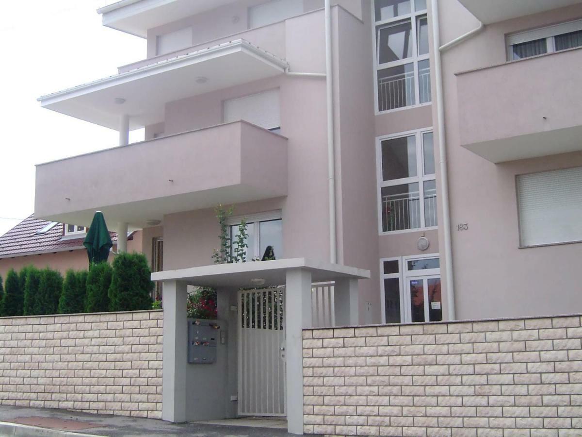 Apartmani Almica Zagabria Esterno foto