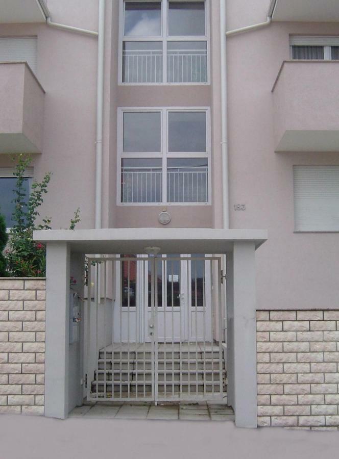Apartmani Almica Zagabria Esterno foto