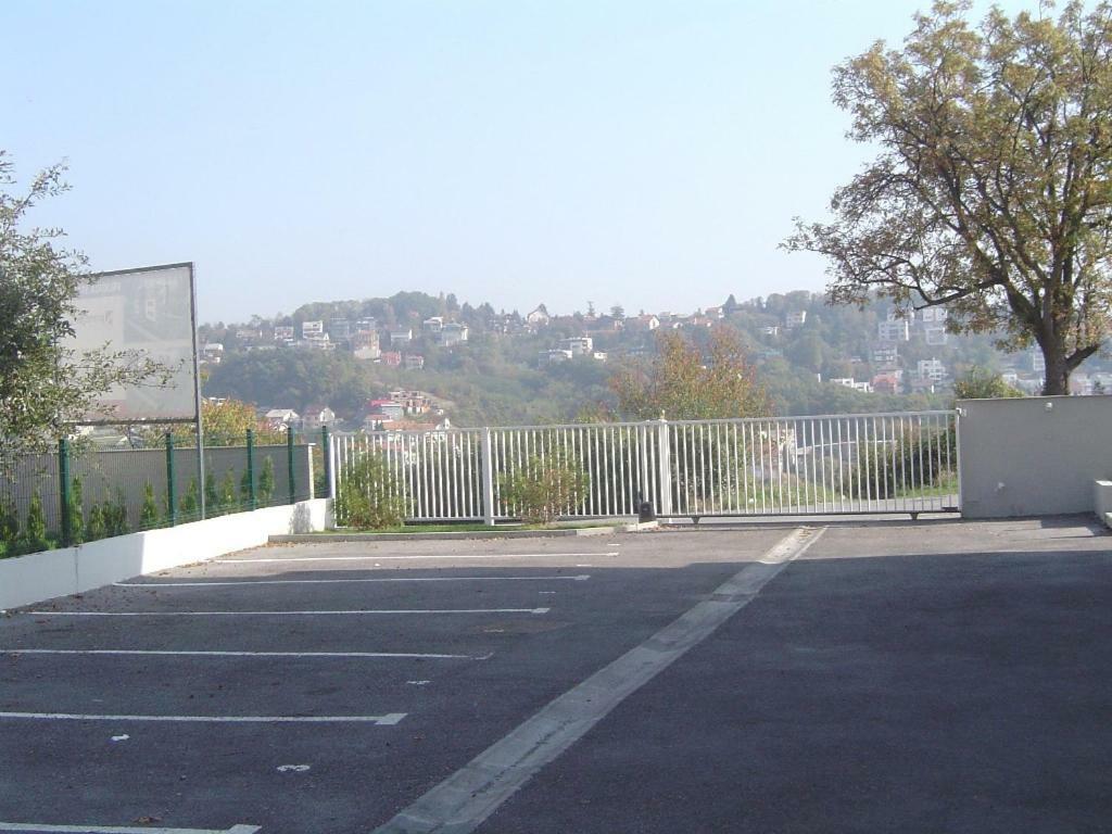 Apartmani Almica Zagabria Esterno foto