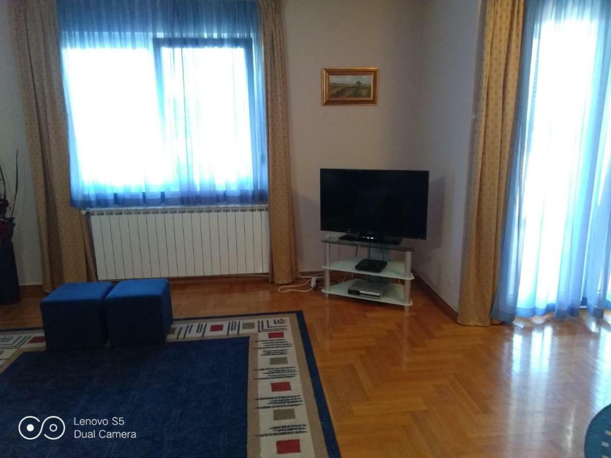 Apartmani Almica Zagabria Esterno foto
